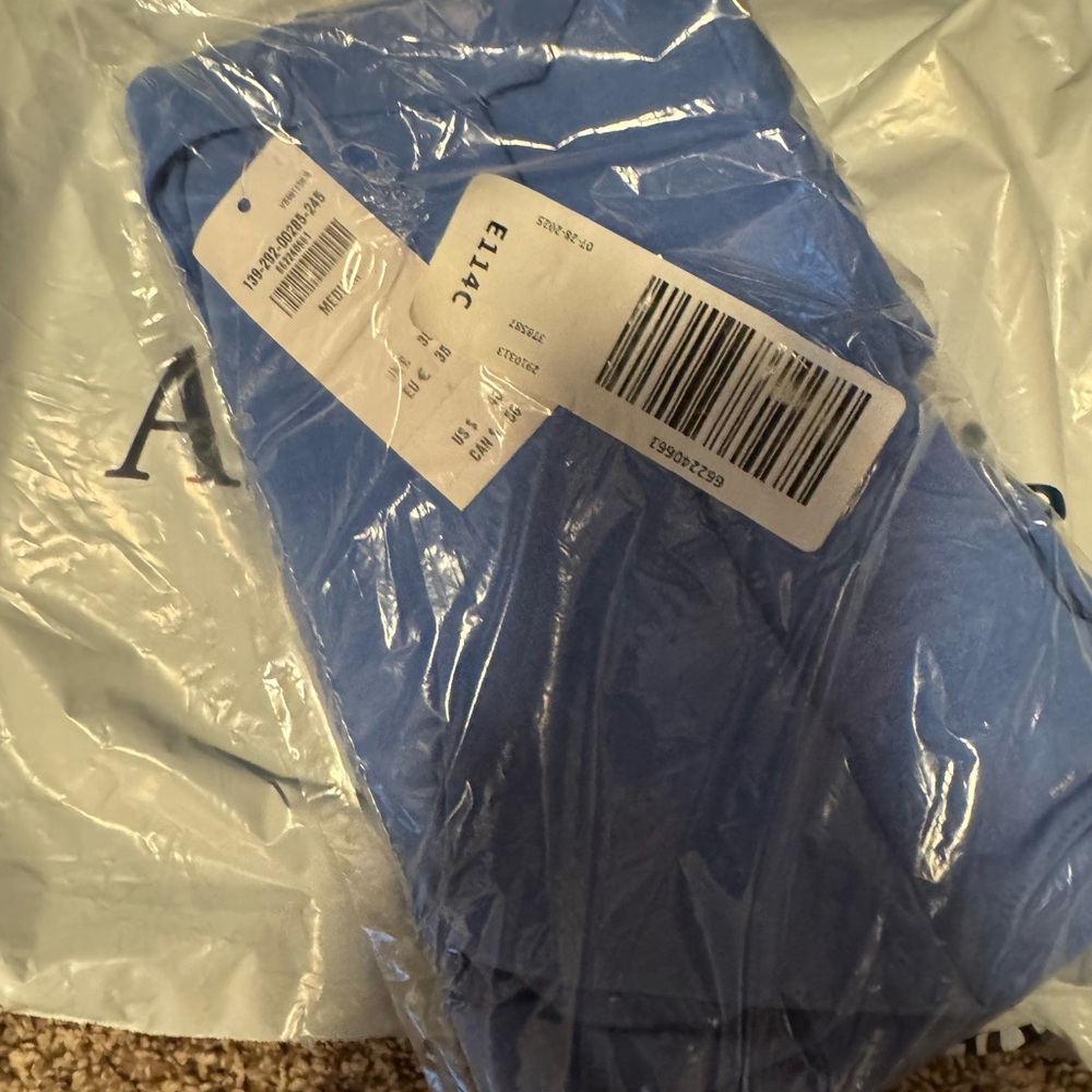 NWT | Abercrombie & Fitch | Ava Top in Marina Blue | Size M - Picture 3 of 4